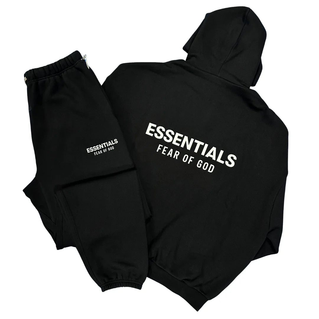 חליפה שחורה essentials